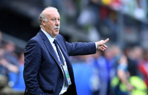 Huấn luyện viên Vicente del Bosque